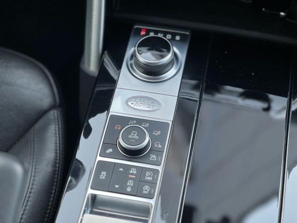 Land Rover Discovery V с пробегом 2017 года, цена 3 499 000 рублей, 150000 км, внедорожник, Автокод Объявления