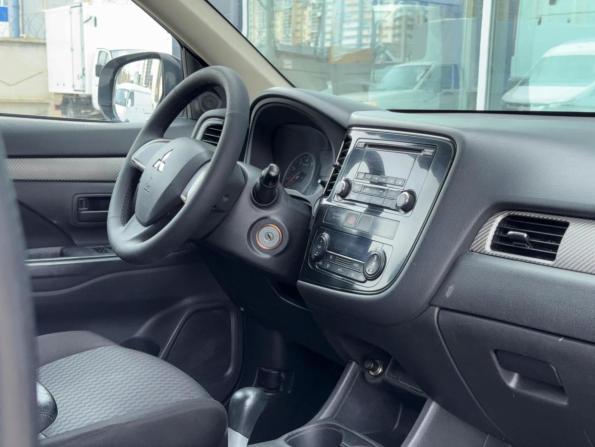 Mitsubishi Outlander III с пробегом 2014 года, цена 1 099 000 рублей, 286165 км, внедорожник, Автокод Объявления