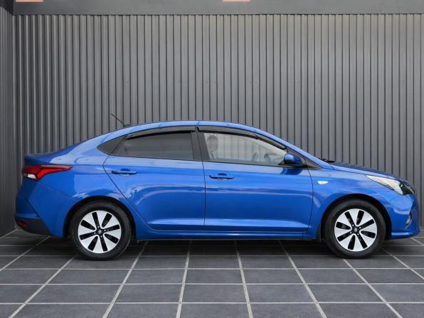 Hyundai Solaris II Рестайлинг с пробегом 2021 года, цена 1 467 000 рублей, 56167 км, седан, Автокод Объявления