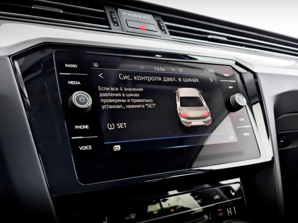 Volkswagen Passat B8 Рестайлинг с пробегом 2021 года, цена 2 490 000 рублей, 90268 км, седан, Автокод Объявления