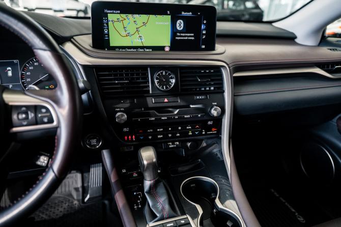 Lexus RX IV Рестайлинг с пробегом 2020 года, цена 5 700 000 рублей, 23673 км, внедорожник, Автокод Объявления