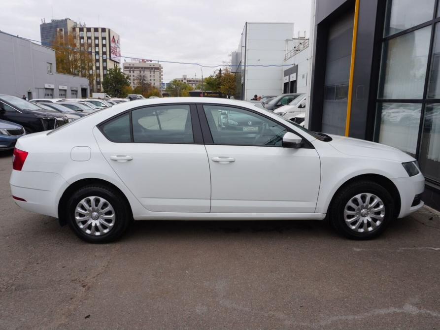 Skoda Octavia III (A7) Рестайлинг Москва  - изображение 4