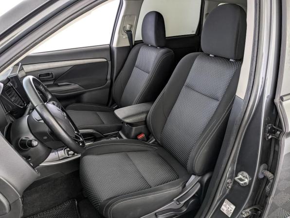 Mitsubishi Outlander III Рестайлинг 2 с пробегом 2018 года, цена 1 825 000 рублей, 156155 км, внедорожник, Автокод Объявления