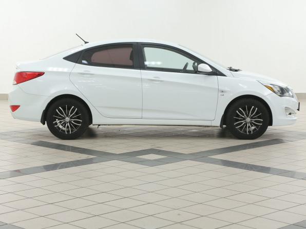 Hyundai Solaris I Рестайлинг с пробегом 2014 года, цена 755 000 рублей, 155600 км, седан, Автокод Объявления