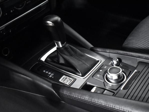 Mazda 6 III (GJ) Рестайлинг с пробегом 2015 года, цена 1 260 000 рублей, 261005 км, седан, Автокод Объявления