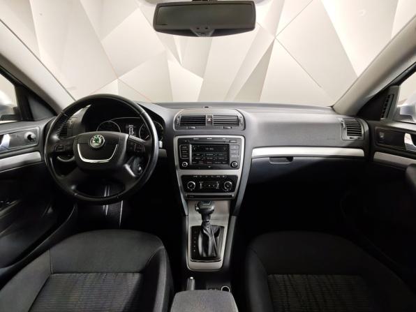 Skoda Octavia II (A5) Рестайлинг с пробегом 2011 года, цена 955 000 рублей, 100526 км, лифтбек, Автокод Объявления