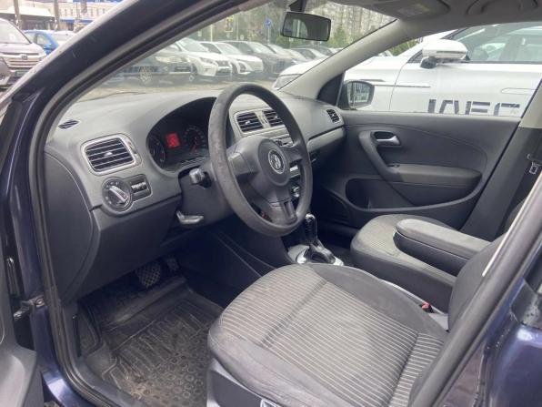 Volkswagen Polo V с пробегом 2010 года, цена 655 000 рублей, 186254 км, седан, Автокод Объявления