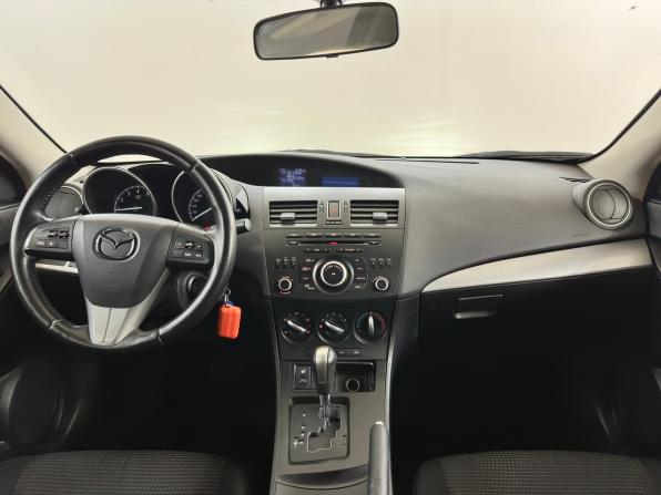Mazda 3 II (BL) Рестайлинг с пробегом 2012 года, цена 870 000 рублей, 171168 км, седан, Автокод Объявления
