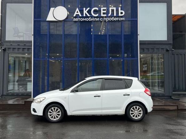 Kia Ceed I Рестайлинг с пробегом 2011 года, цена 425 000 рублей, 215000 км, хэтчбек, Автокод Объявления