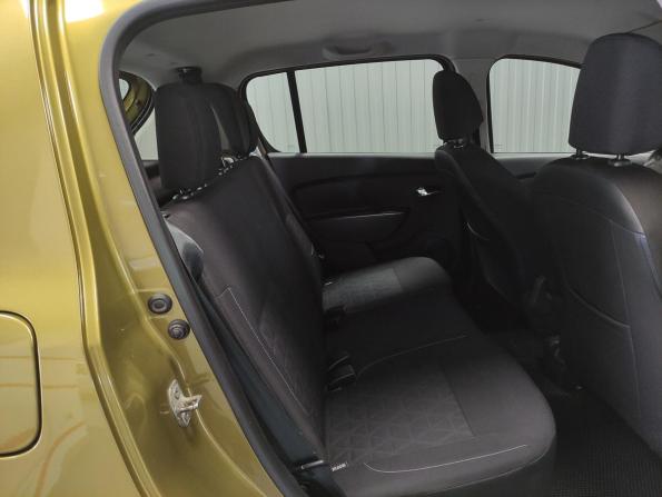 Renault Sandero II с пробегом 2016 года, цена 999 000 рублей, 85233 км, хэтчбек, Автокод Объявления