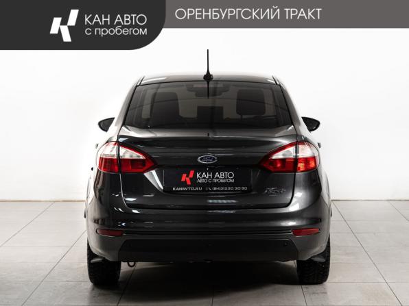 Ford Fiesta Mk6 Рестайлинг с пробегом 2018 года, цена 998 000 рублей, 70000 км, седан, Автокод Объявления