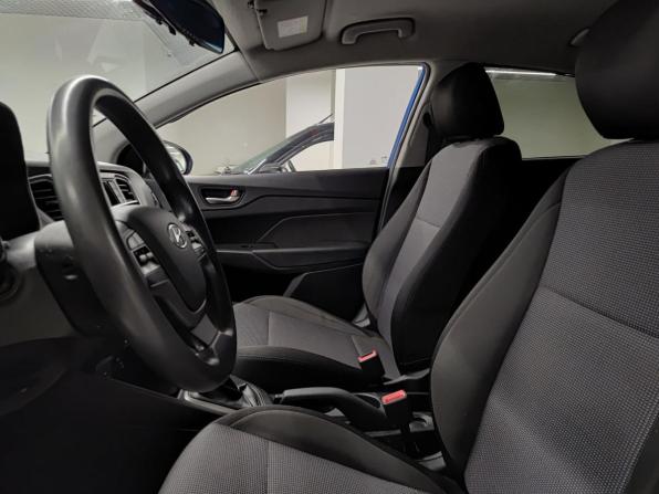 Hyundai Solaris II с пробегом 2018 года, цена 882 000 рублей, 173138 км, седан, Автокод Объявления