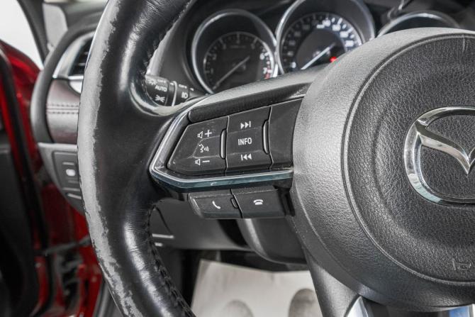 Mazda 6 III (GJ) Рестайлинг с пробегом 2017 года, цена 2 249 000 рублей, 147000 км, седан, Автокод Объявления