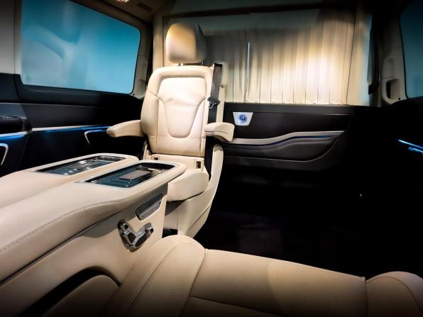 Mercedes-Benz V-Класс III (W447) Рестайлинг с пробегом 2022 года, цена 7 838 400 рублей, 92109 км, минивэн, Автокод Объявления