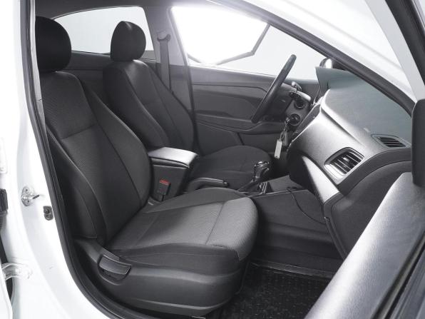 Hyundai Solaris II с пробегом 2017 года, цена 1 470 000 рублей, 114588 км, седан, Автокод Объявления