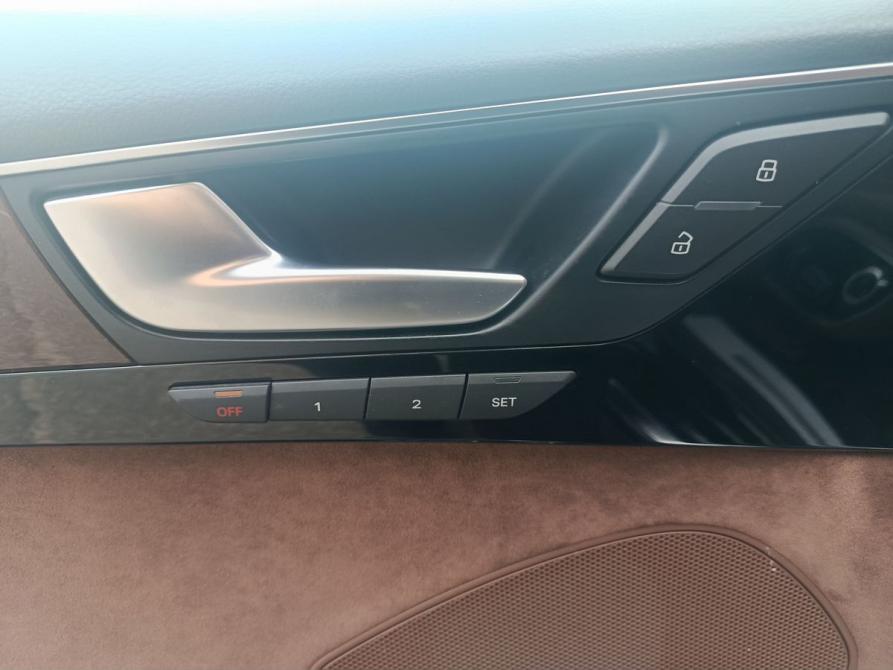 Audi A8 III (D4) Москва  - изображение 15