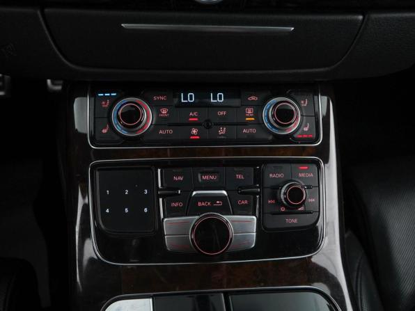 Audi A8 III (D4) Рестайлинг с пробегом 2014 года, цена 2 300 777 рублей, 241380 км, седан, Автокод Объявления