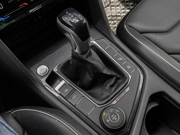 Volkswagen Tiguan II Рестайлинг с пробегом 2021 года, цена 3 090 000 рублей, 89496 км, внедорожник, Автокод Объявления