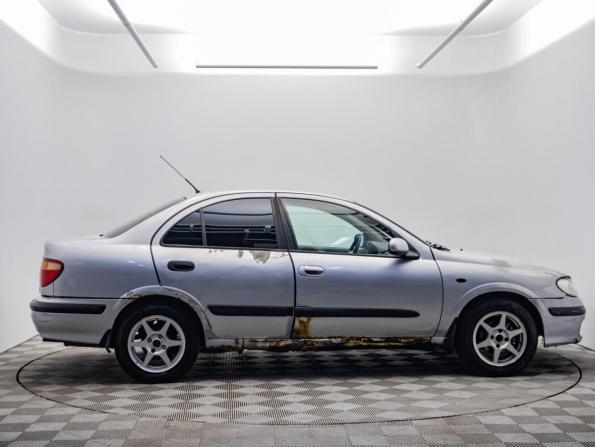 Nissan Almera II (N16) с пробегом 2001 года, цена 135 000 рублей, 318485 км, седан, Автокод Объявления