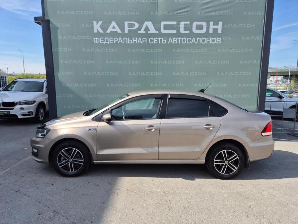 Volkswagen Polo V Рестайлинг с пробегом 2018 года, цена 1 072 000 рублей, 223118 км, седан, Автокод Объявления
