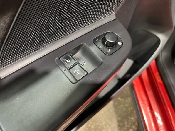 Volkswagen Golf V с пробегом 2008 года, цена 320 000 рублей, 332795 км, хэтчбек, Автокод Объявления