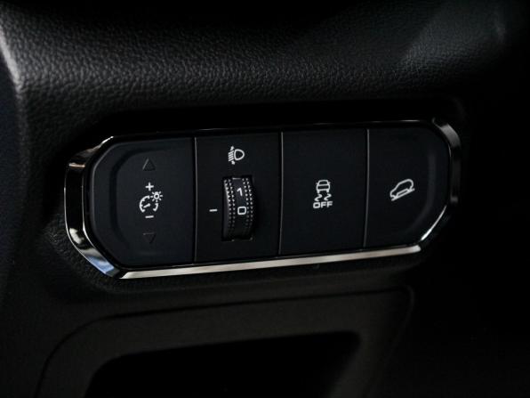Haval Jolion I Рестайлинг с пробегом 2025 года, цена 2 399 900 рублей, 5 км, внедорожник, Автокод Объявления