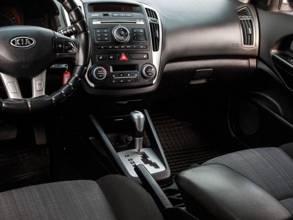 Kia Ceed I Рестайлинг с пробегом 2012 года, цена 729 000 рублей, 186061 км, универсал, Автокод Объявления