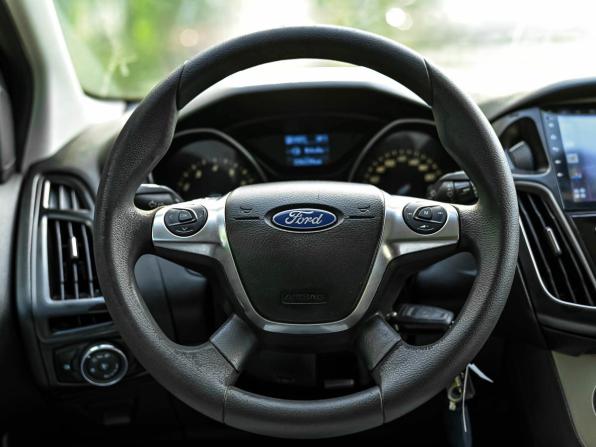 Ford Focus III с пробегом 2013 года, цена 650 000 рублей, 226138 км, хэтчбек, Автокод Объявления