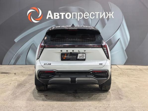 Geely Atlas II с пробегом 2024 года, цена 2 945 000 рублей, 31500 км, внедорожник, Автокод Объявления