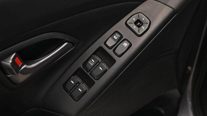 Hyundai ix35 I Рестайлинг с пробегом 2014 года, цена 1 395 000 рублей, 203000 км, внедорожник, Автокод Объявления
