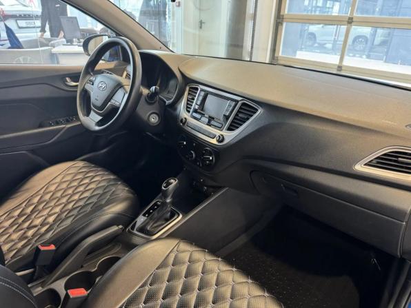 Hyundai Solaris II с пробегом 2019 года, цена 1 199 000 рублей, 187138 км, седан, Автокод Объявления