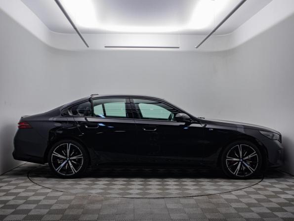BMW 5 серии VIII (G60/G61/G68) с пробегом 2025 года, цена 11 990 000 рублей, 15000 км, седан, Автокод Объявления