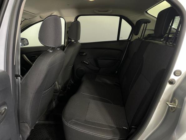Renault Logan II Рестайлинг с пробегом 2022 года, цена 1 249 000 рублей, 41121 км, седан, Автокод Объявления