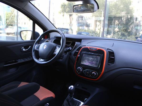 Renault Kaptur I с пробегом 2016 года, цена 1 310 000 рублей, 208000 км, внедорожник, Автокод Объявления