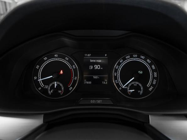 Skoda Rapid II с пробегом 2022 года, цена 1 980 000 рублей, 77535 км, лифтбек, Автокод Объявления
