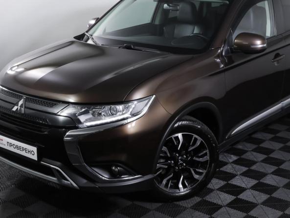 Mitsubishi Outlander III Рестайлинг 3 с пробегом 2022 года, цена 2 550 000 рублей, 91937 км, внедорожник, Автокод Объявления