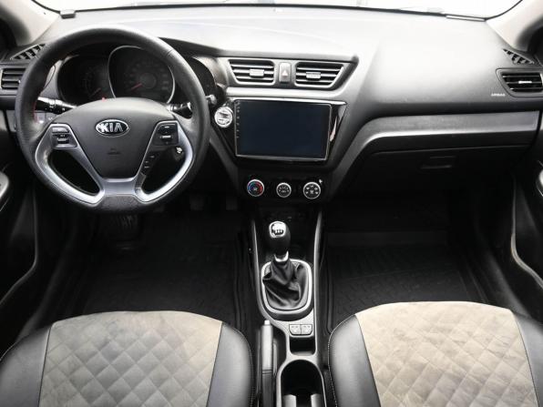 Kia Rio III Рестайлинг с пробегом 2016 года, цена 950 000 рублей, 217656 км, седан, Автокод Объявления
