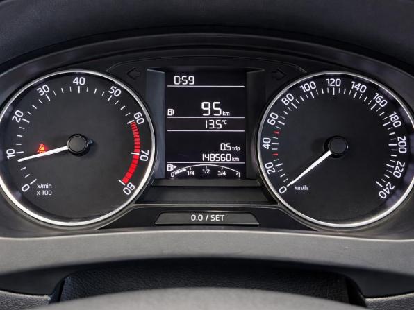 Skoda Rapid I с пробегом 2016 года, цена 937 000 рублей, 148560 км, лифтбек, Автокод Объявления