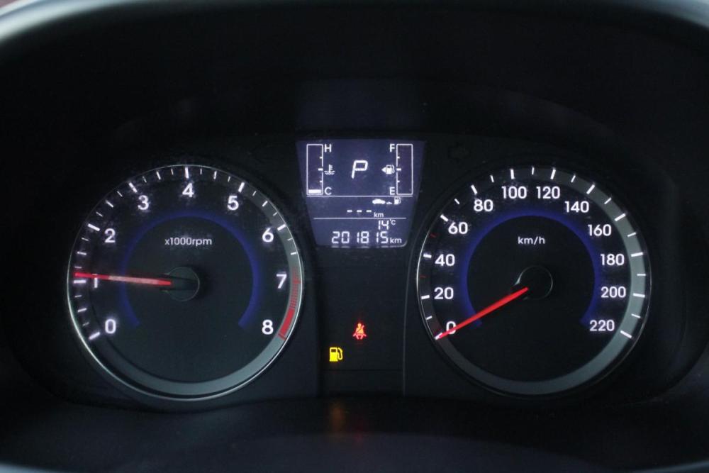 Hyundai Solaris I Рестайлинг Брянск  - изображение 16
