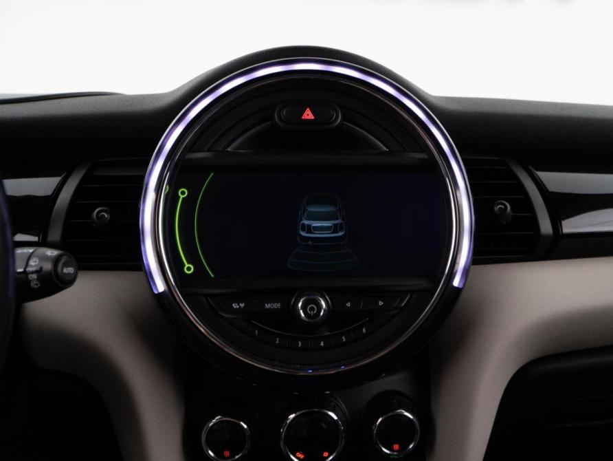 Mini Hatch III (F55/F56) Москва  - изображение 17