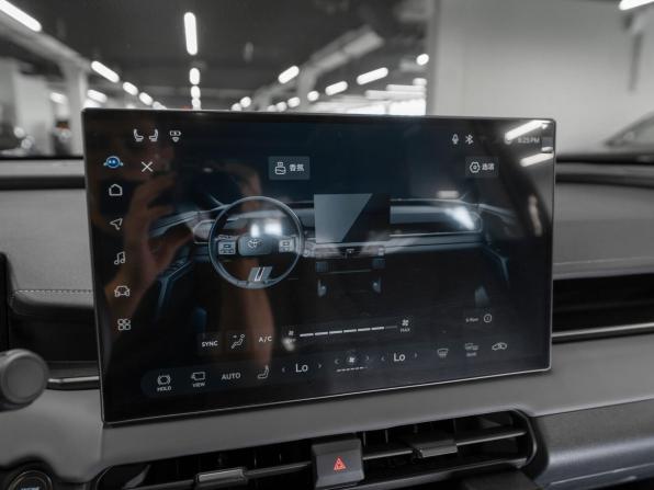 Toyota RAV4 VI (XA60) с пробегом 2026 года, цена 4 250 000 рублей, 30 км, внедорожник, Автокод Объявления