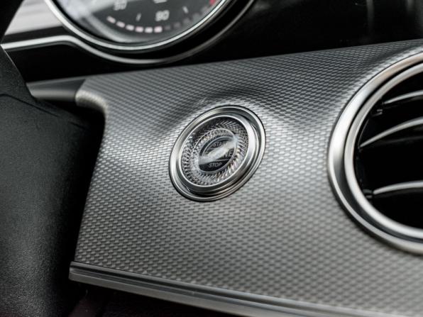 Mercedes-Benz E-Класс V (W213 S213 C238) с пробегом 2016 года, цена 2 480 000 рублей, 154112 км, седан, Автокод Объявления