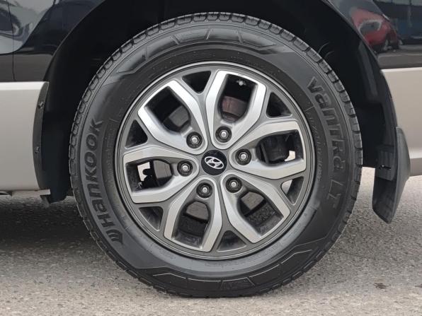 Hyundai H-1 II Рестайлинг 2 с пробегом 2021 года, цена 3 240 000 рублей, 33908 км, минивэн, Автокод Объявления