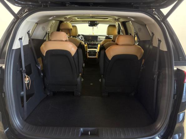 Kia Carnival IV с пробегом 2023 года, цена 4 264 000 рублей, 105742 км, минивэн, Автокод Объявления