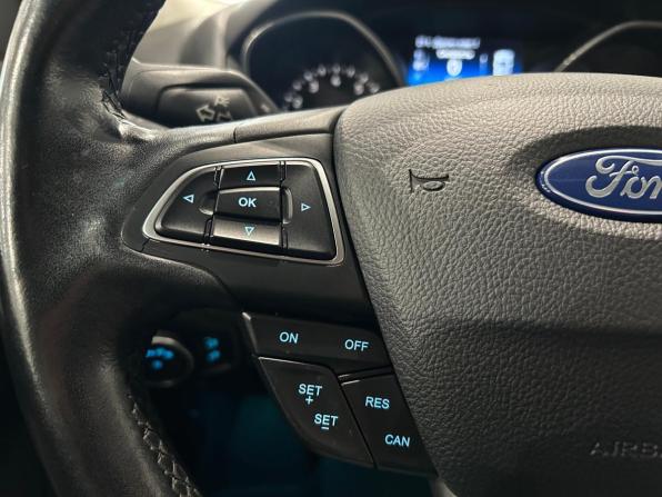Ford Focus III Рестайлинг с пробегом 2017 года, цена 1 079 000 рублей, 142038 км, седан, Автокод Объявления