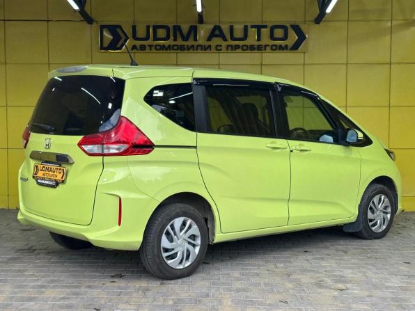Honda Freed II с пробегом 2017 года, цена 1 499 000 рублей, 136000 км, компактвэн, Автокод Объявления