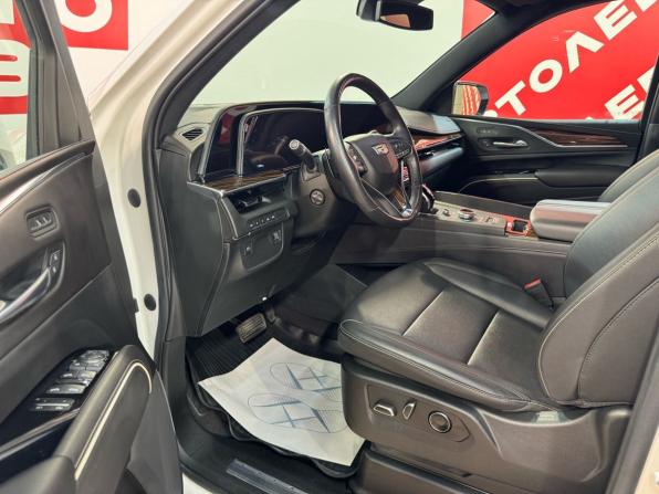 Cadillac Escalade V с пробегом 2021 года, цена 9 999 000 рублей, 17882 км, внедорожник, Автокод Объявления