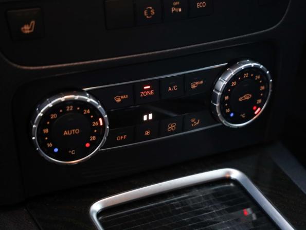 Mercedes-Benz GLK-Класс I (X204) Рестайлинг с пробегом 2015 года, цена 2 299 000 рублей, 93503 км, внедорожник, Автокод Объявления
