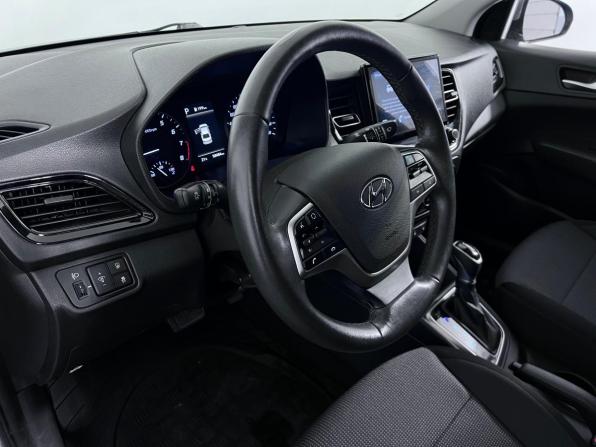 Hyundai Solaris II Рестайлинг с пробегом 2020 года, цена 1 720 000 рублей, 58484 км, седан, Автокод Объявления