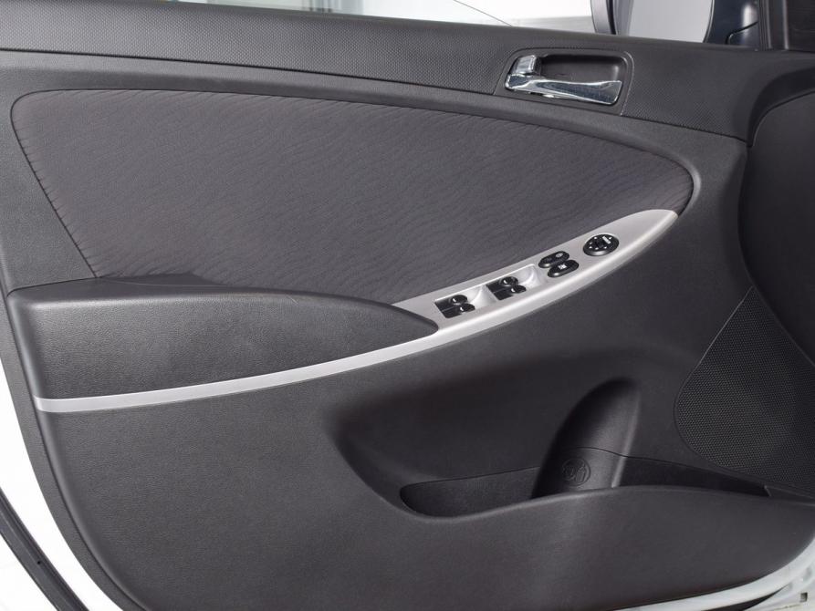 Hyundai Solaris I Кемерово  - изображение 16